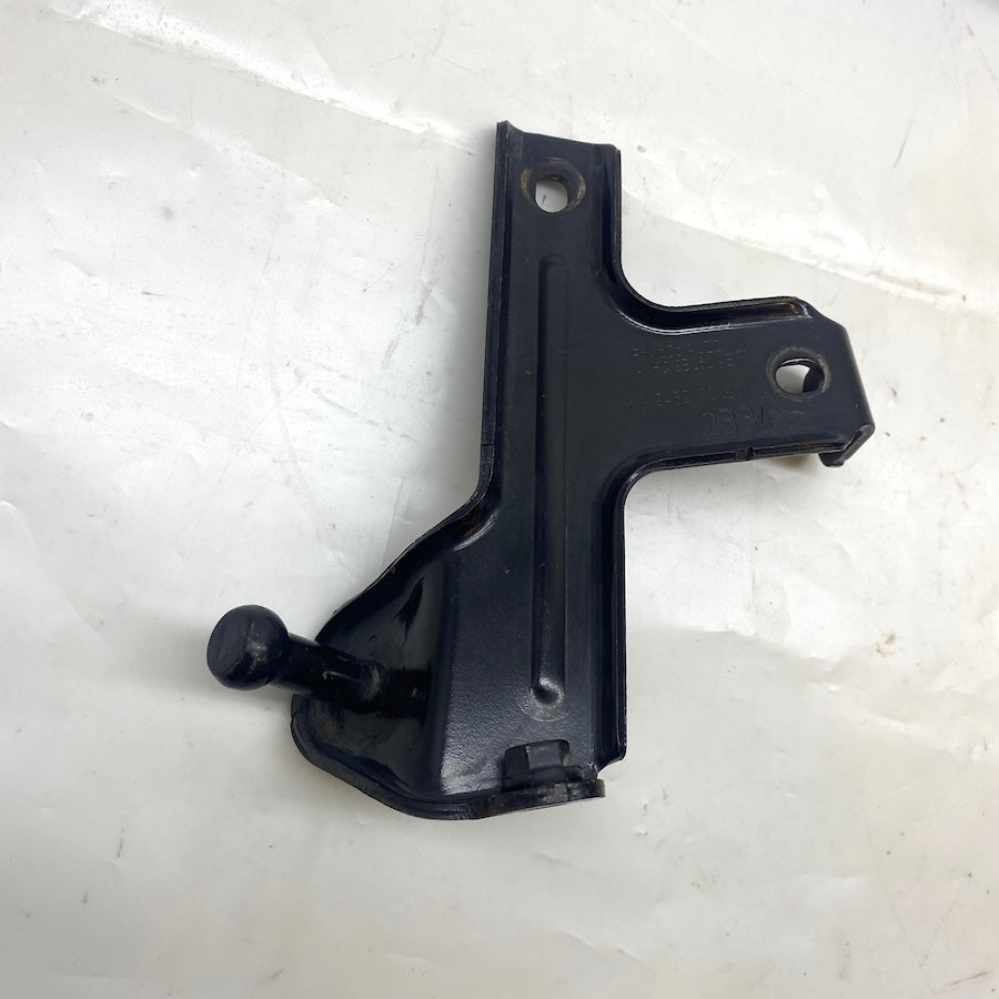 Ford Focus 3 Mk1 Yakıt Filitresi Montaj Braketi AV6Q-9B262AB