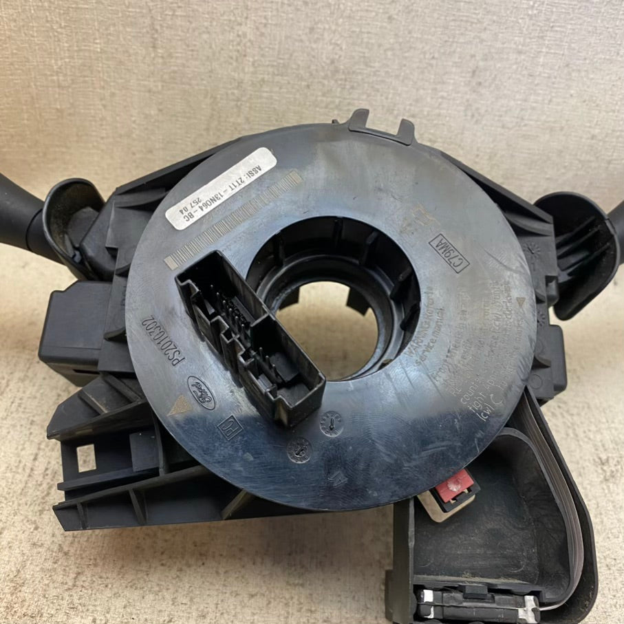 Ford Focus Airbag Zembereği/Sinyal Kolu 2M51-14A664-AA