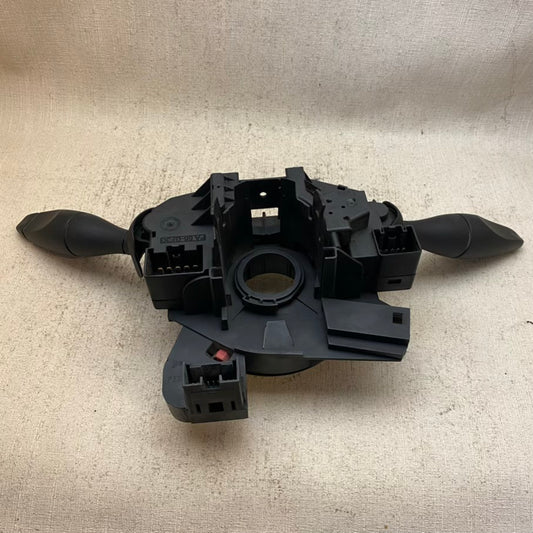 Ford Focus Airbag Zembereği/Sinyal Kolu 2M51-14A664-AA