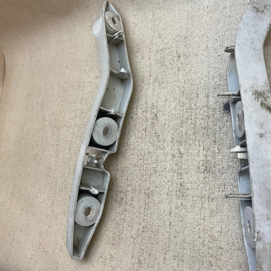 Ford Focus Ön Tampon Bağlantı Braketi 4m51-17d958