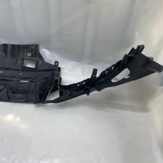 Ford Focus Ön Tampon Bağlantı Braketi BM51-17E778