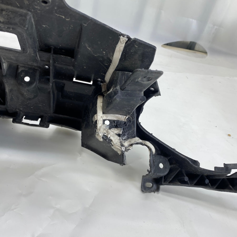 Ford Focus Ön Tampon Braketi Orta F1EB 17E778