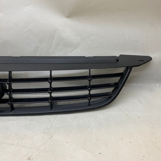 8M5117B968 kodlu Focus tampon panjuru – ithal ön ızgara, 2008-2011.