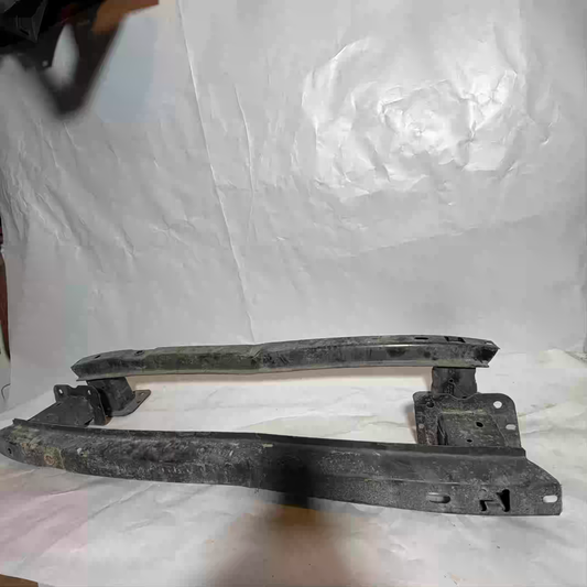 Ford Focus Sedan Arka Tampon Demiri 2011-2018 AM51-U403C94-AA En Uygun Oto Parça