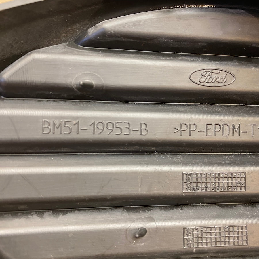 Ford Focus Sis Far Kapağı Sol BM51-19953-B