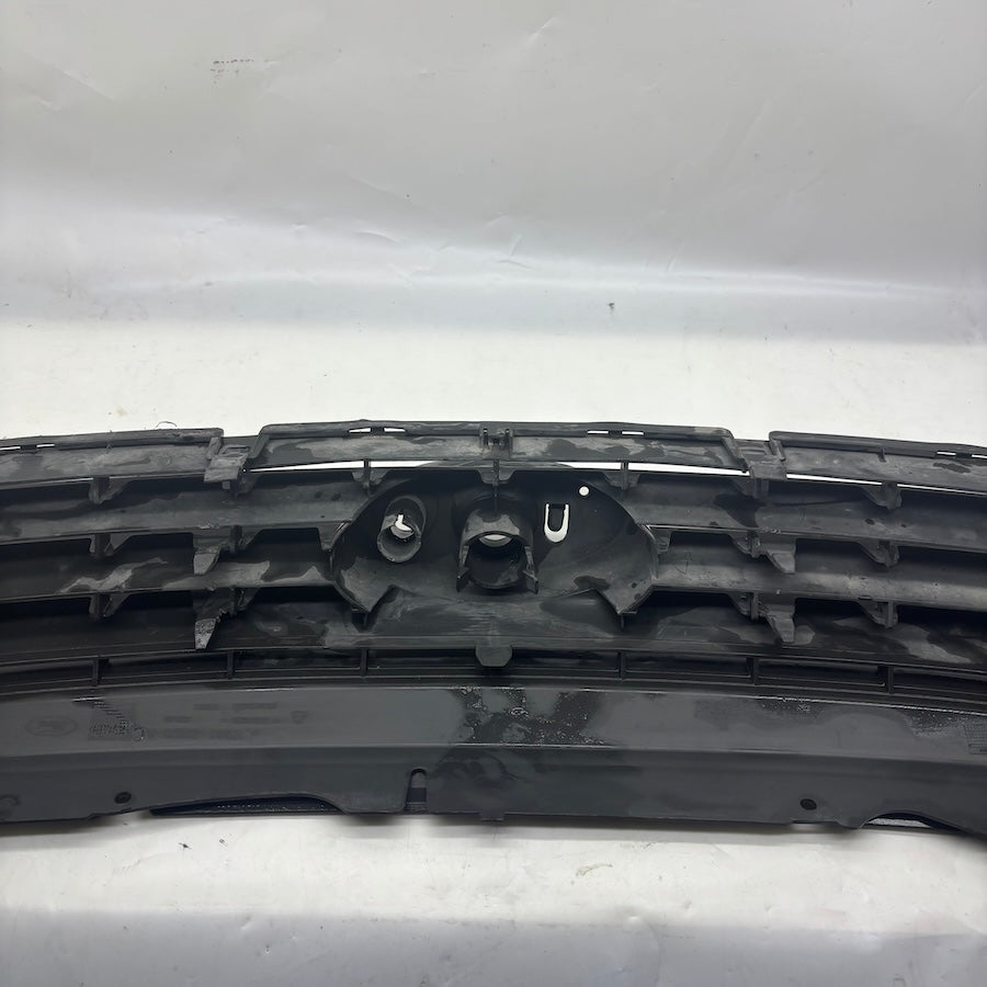 Ford Kuga MK1 C394 Radyatör Izgarası 1497839 8V41-8200-AC