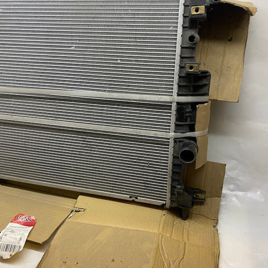 Ford Mondeo 1.5 EcoBoost/2.0 TDCi Su Radyatörü DG93-8005AC En Uygun Oto Parça