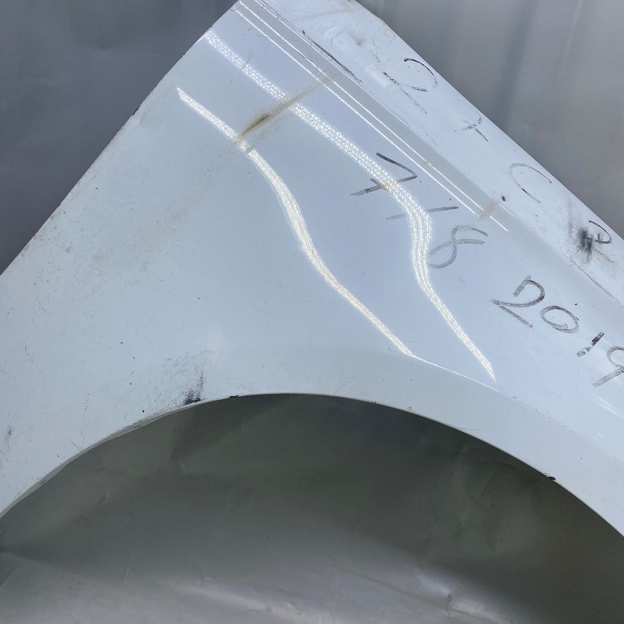 Ford Mondeo Ön Sağ Çamurluk 2014-2020 Orijinal Çıkma DS73-F16C198AE