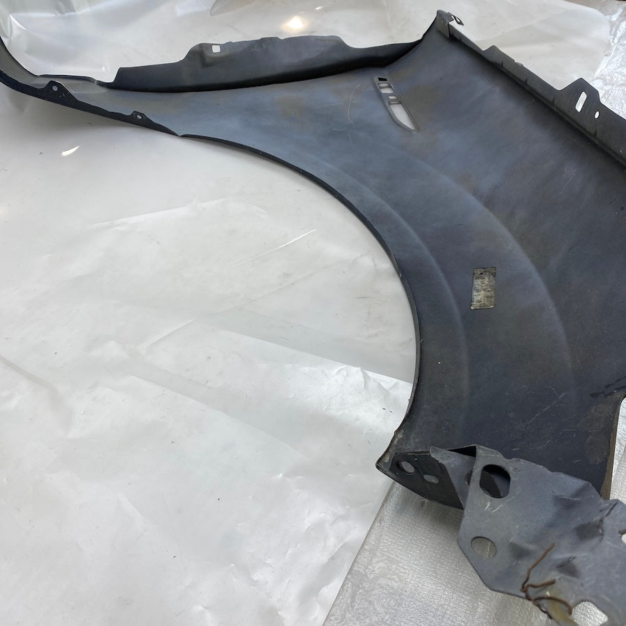 Ford Mondeo Ön Sol Çamurluk 2007-2013 Orijinal Çıkma