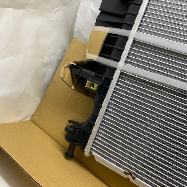 Ford Mondeo Su Radyatörü 1.5/2.0 TDCi EcoBoost DG93-8005A6 En Uygun Oto Parça