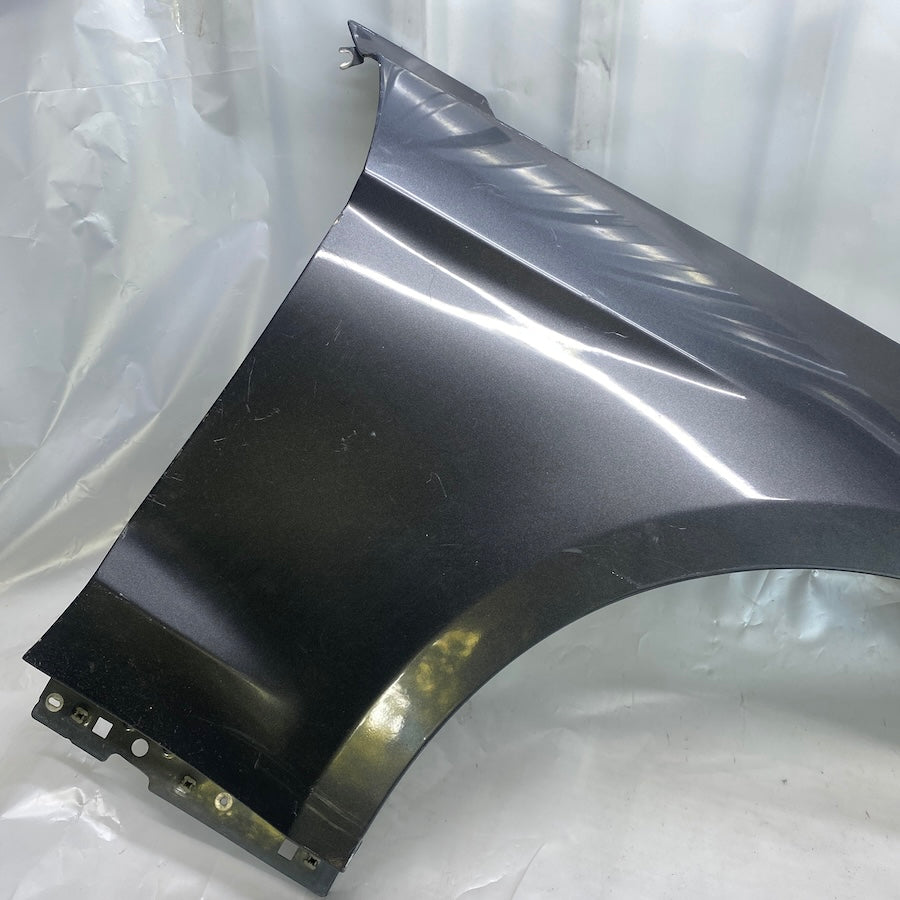 Ford Mustang Ön Çamurluk 2014-2021 Orijinal Çıkma