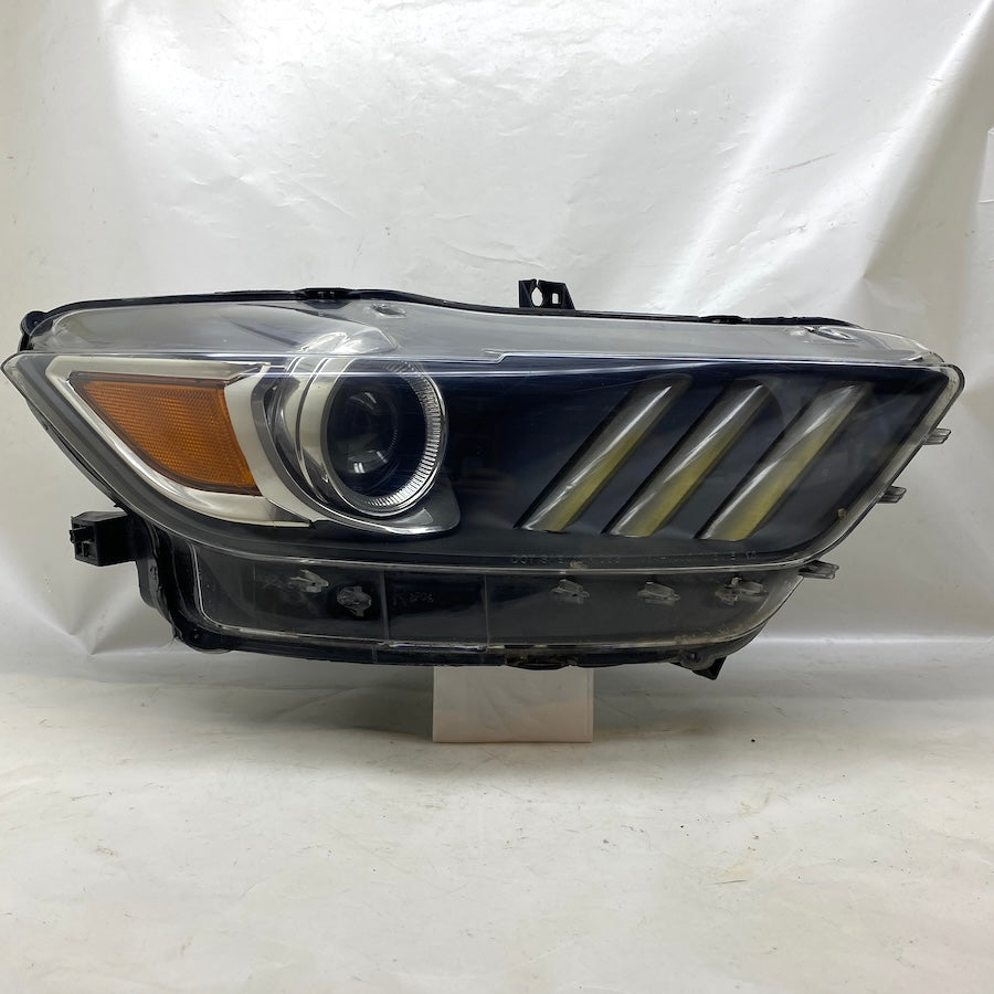 Ford Mustang Sağ Far WJ10-0595