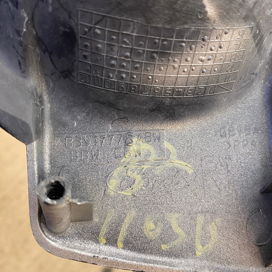 Ford Ranger Sis Far Çerçevesi Sağ AB3917778