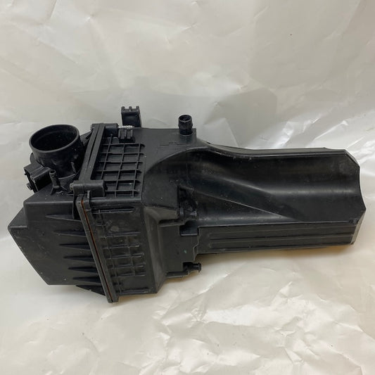 Ford Tourneo Courier Hava Filtre Kutusu ET76-9A600AD