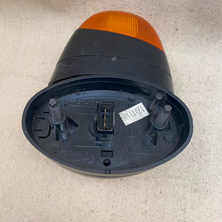 Ford Transit 01 Ön Çamurluk Sinyal Lambası Sağ/Sol yc15-13b377