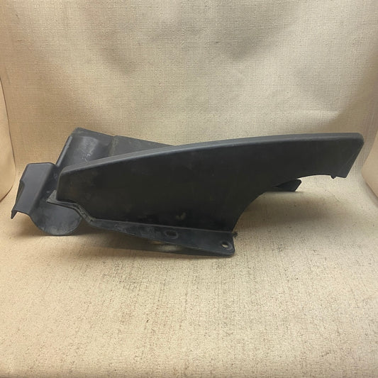 Ford Transit 2007 intercooler hava kılavuz kanalı 8C11V8310AB