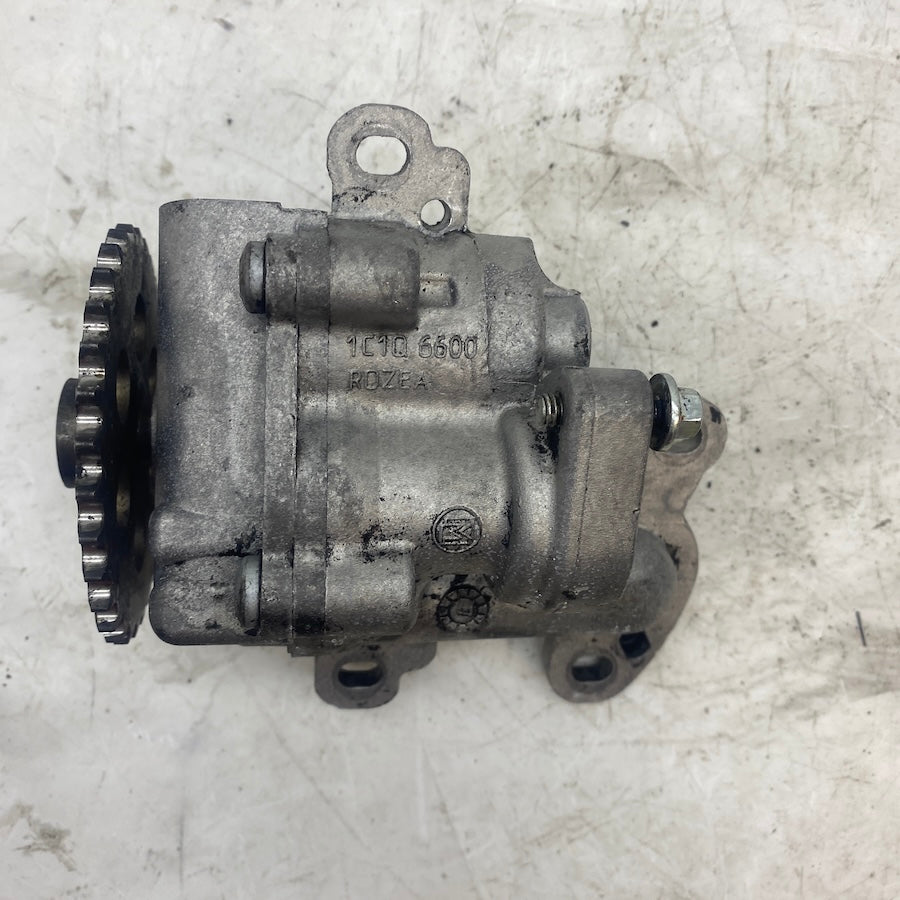 Ford Transit MK6 Pompası 1C1Q6600