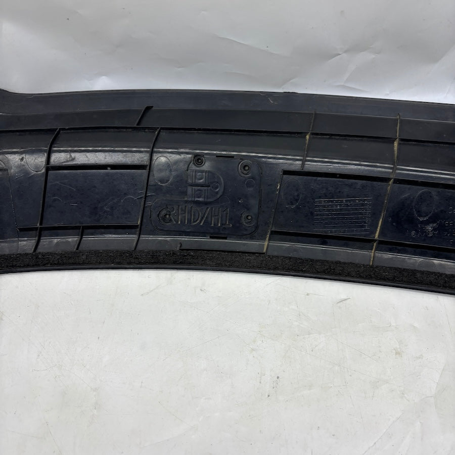 Ford Transit Ön Cam Izgara Sağ Taraf 6C11V01914