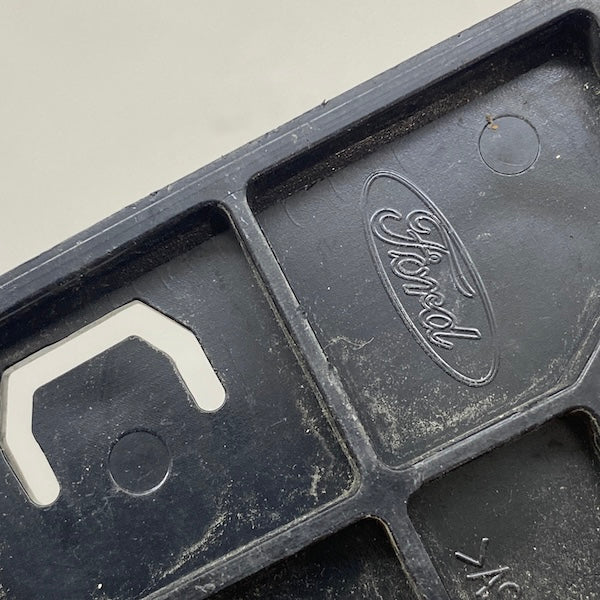 Ford Transit Ön Sağ Panjur Bağlantı Braketi BK31-17D958BD