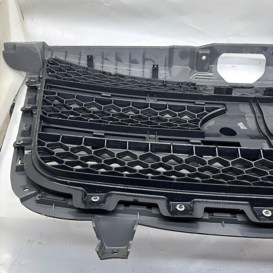 Ford Transit Ön Tampon Izgara 8C168138ADW