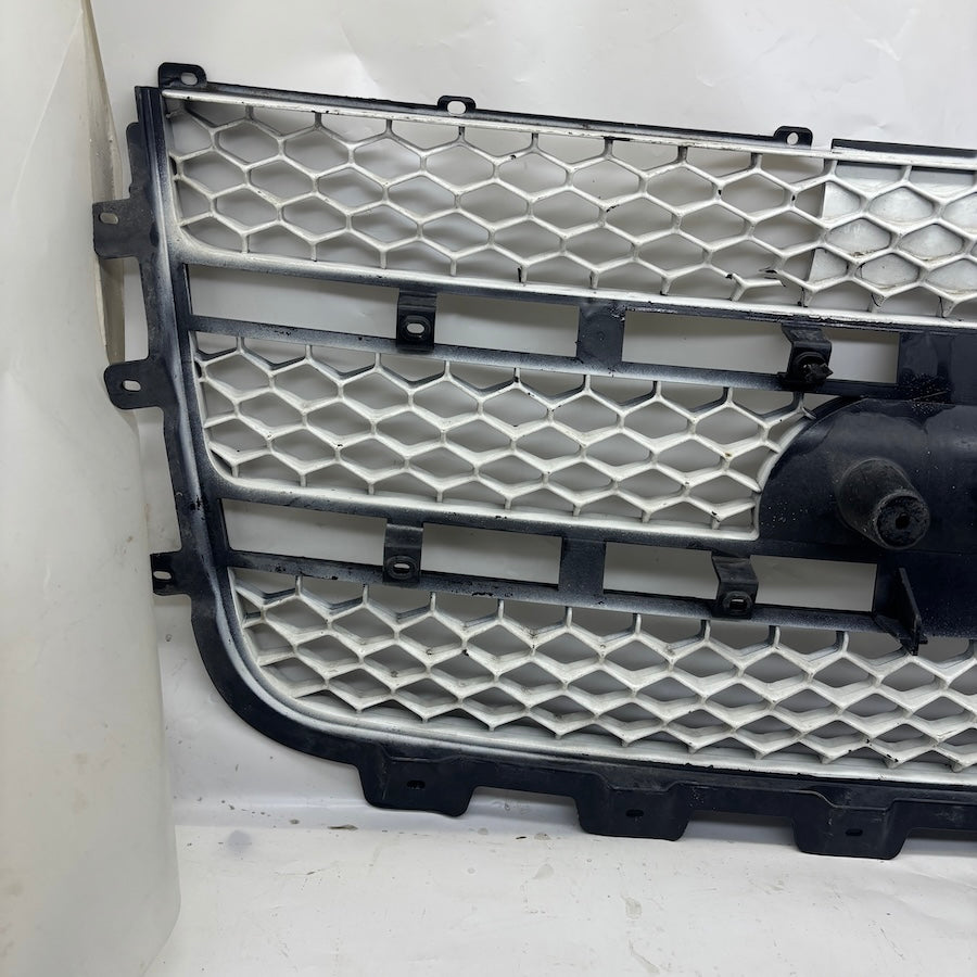 Ford Transit Ön Tampon Panjuru 8C16 8138
