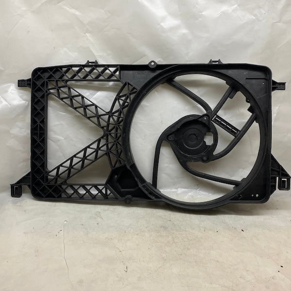Ford Transit V347 Radyatör Fan Davlumbazı 6C11-8C607AD En Uygun Oto Parça