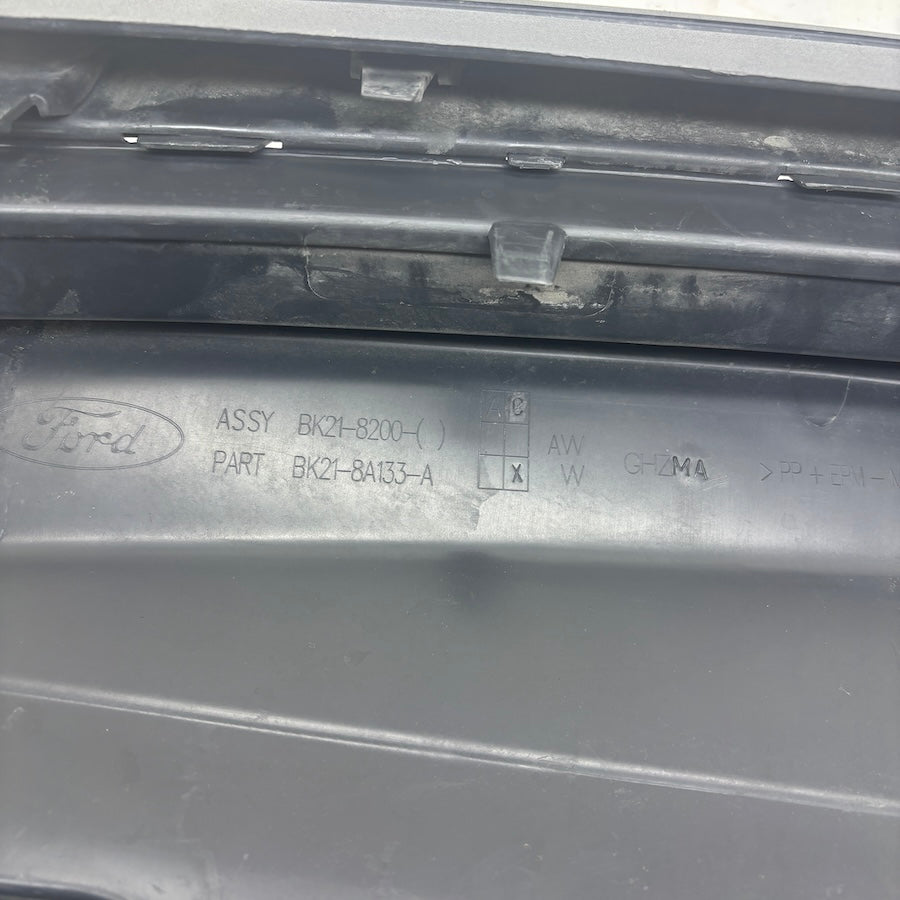 Ford V-362 12- Ön Panjur ASSY BK21-8200