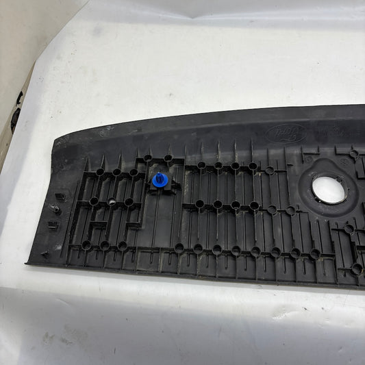 Ford Courier Arka Panel Üst Kaplama ET76-R40352-A