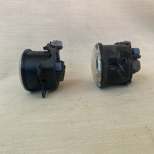 Honda Civic 2021 Orijinal Çıkma Full LED'li Ön Sis Farı