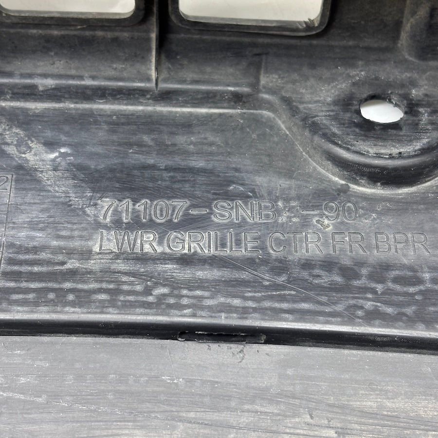 Honda Civic Ön Tampon Izgarası 71107-SNB70