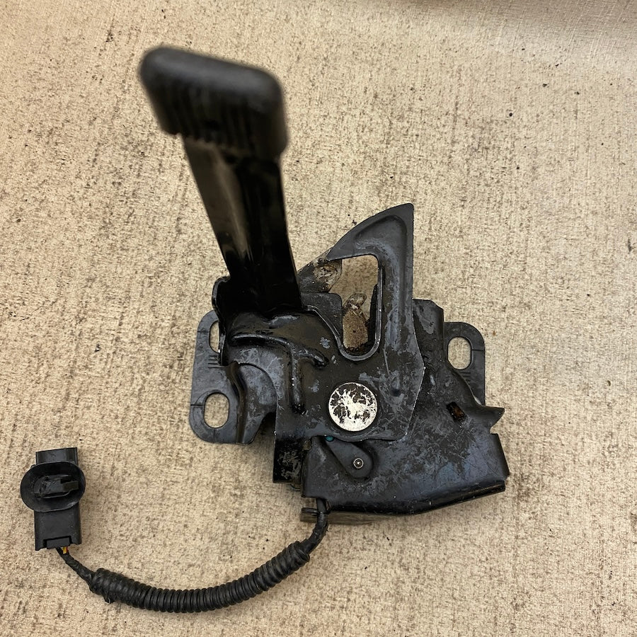 Honda Jazz Motor Kaput Kilit 2008-2013