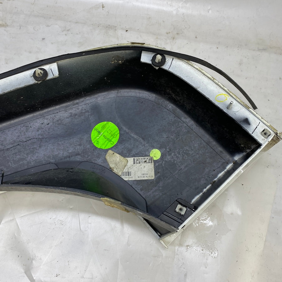 Hummer H3 Arka Dodik 15240533 Orijinal Çıkma 2006-2010