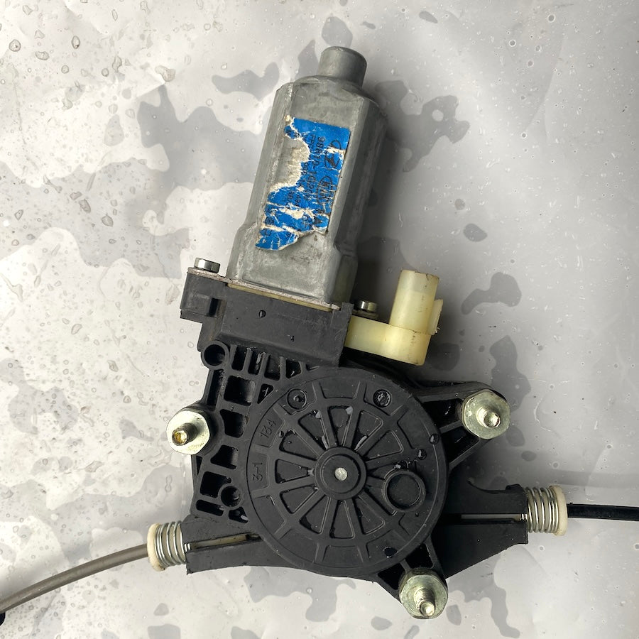 Hyundai Accent Era Arka Cam Krikosu Motorlu 83402-1G000