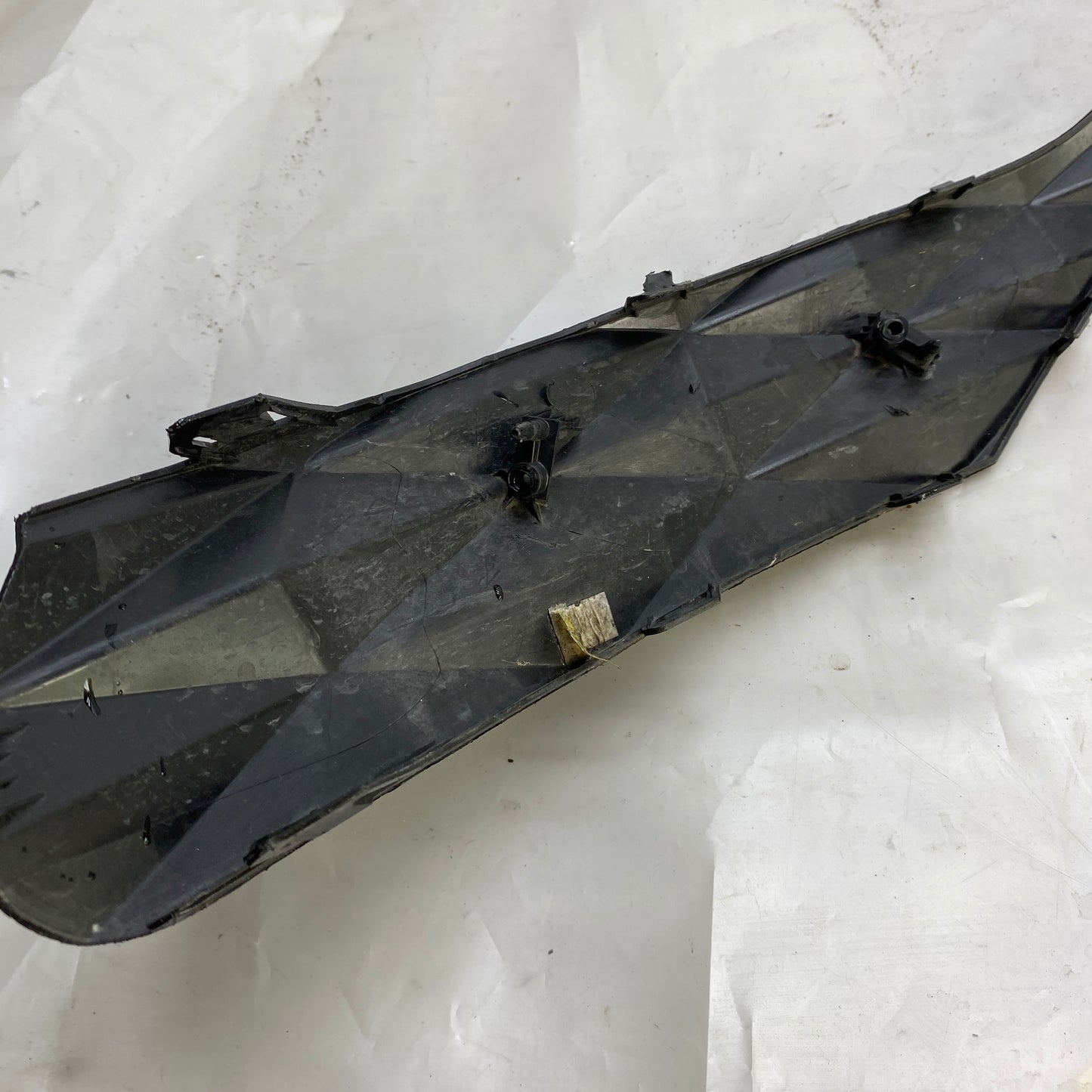 Hyundai Tuscon Arka Tampon Çıtası 86696-7000 Orijinal Çıkma 2020-2024