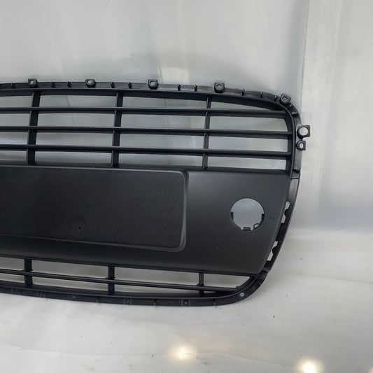 Hyundai i10 Ön Tampon Orta Izgara 86522-0X000 - En Uygun Oto Parça