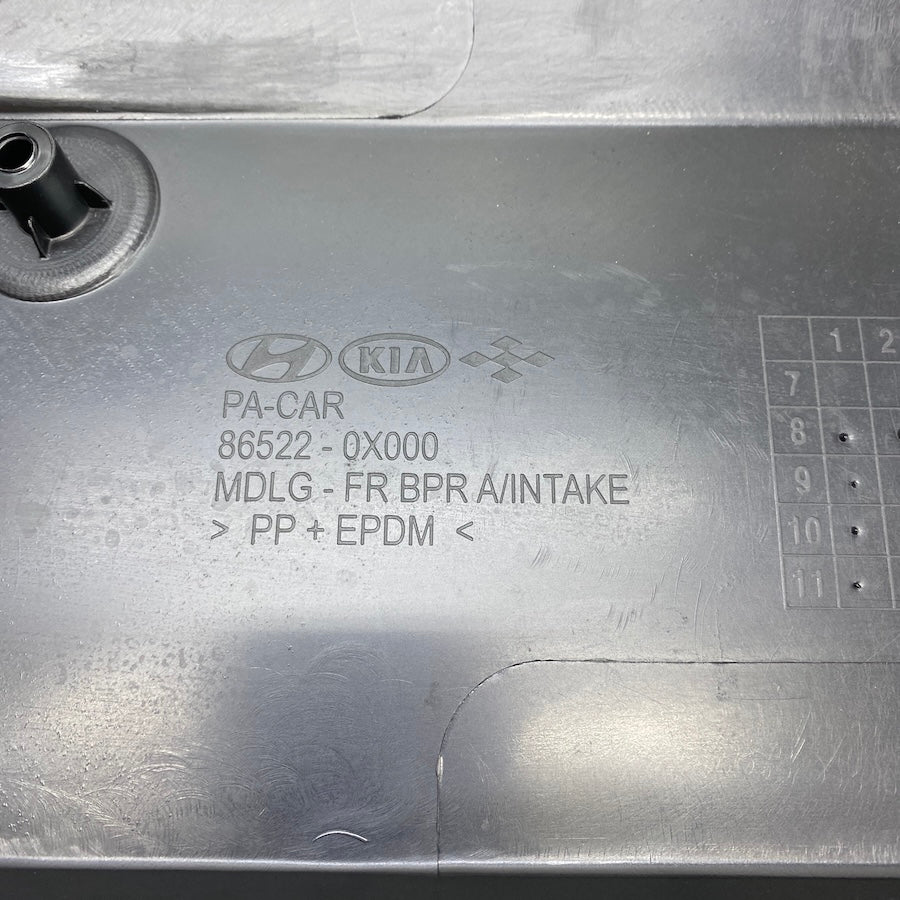 Hyundai i10 Ön Tampon Orta Izgara 86522-0X000 - En Uygun Oto Parça