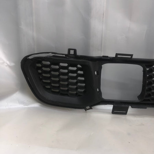 Jeep Cherokee Ön Tampon Orta Izgara Radarlı 68203217AA - En Uygun Oto Parça