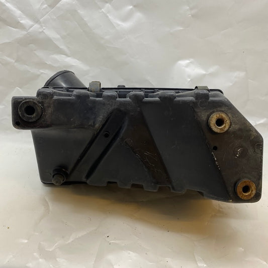 Jeep Cherokee XJ 4.0L Hava Filtre Kutusu 53030707