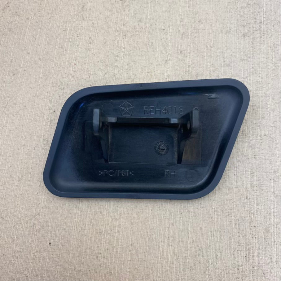 Jeep Grand Cherokee Sağ Far Yıkama Kapağı REH4013
