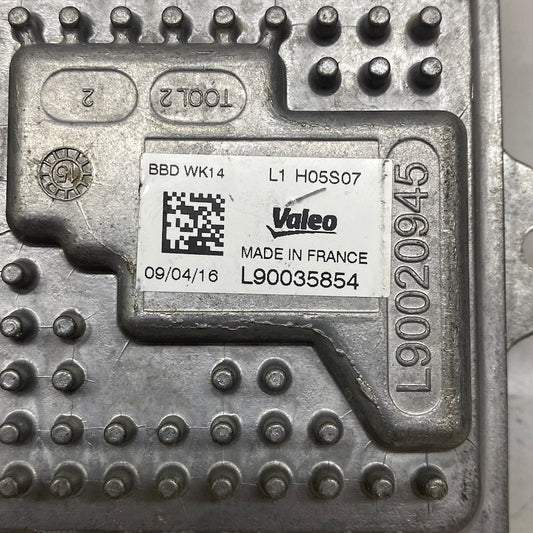 L90035854 kodlu Jeep xenon far kontrol modülü – Grand Cherokee için çıkma beyin.