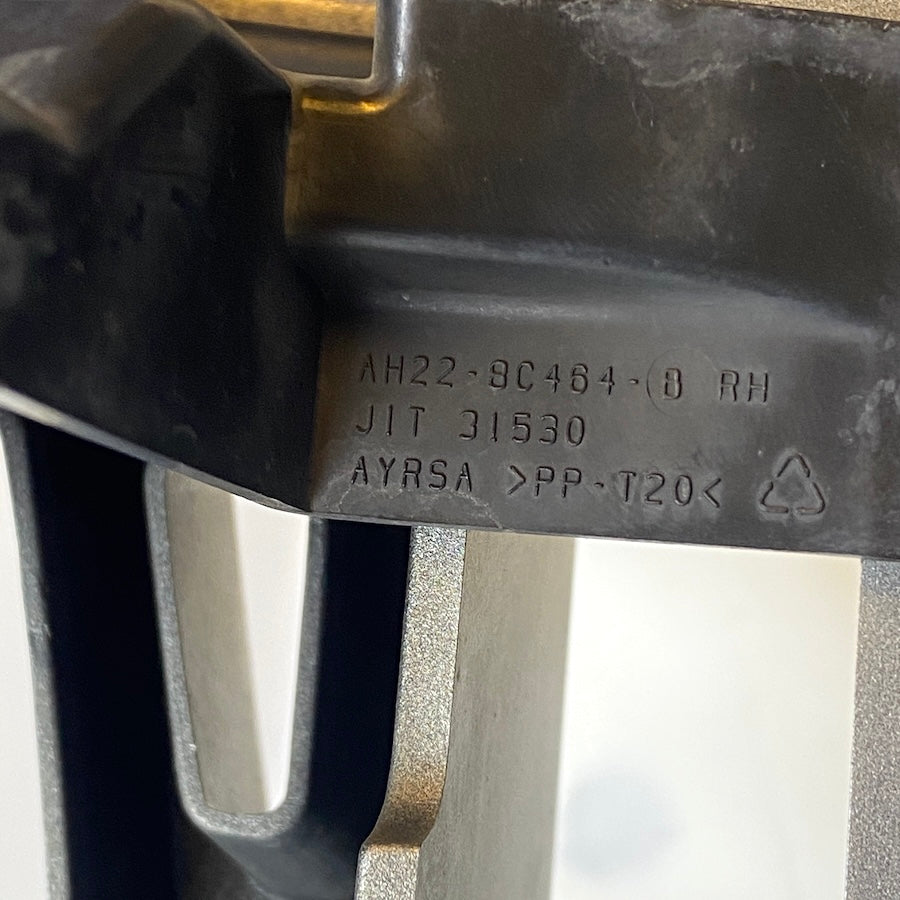 Land Rover Discovery 3 - LR3 Ön Panjur/Ön Izgara AH22-8138-B En Uygun Oto Parça