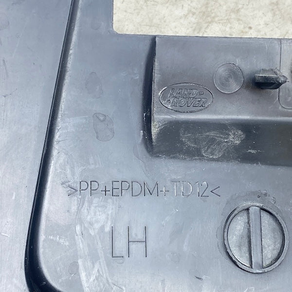 Land Rover Discovery 3/4 Ön Sol Çamurluk Alt Kaplama Çıtası En Uygun Oto Parça