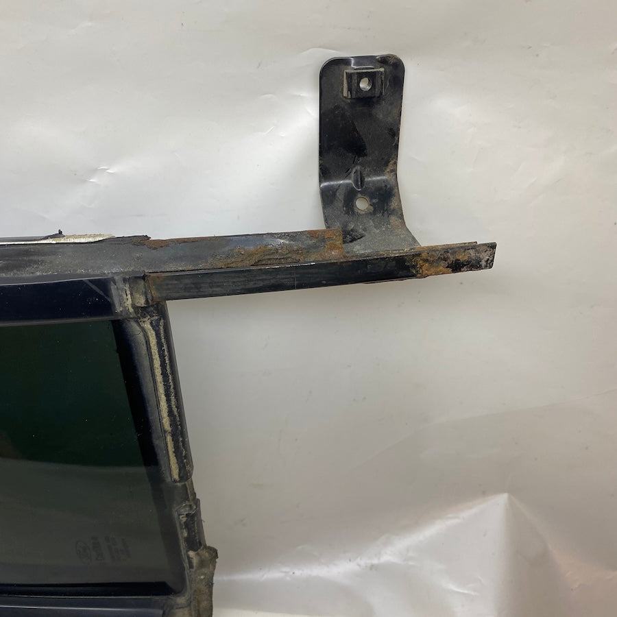 Lincoln Navigator Arka Sağ Kelebek Camı XL14-7825828