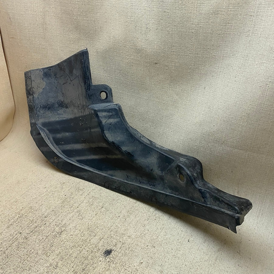 MAZDA 2 Arka Sağ Çamurluk Kaplaması D65150351