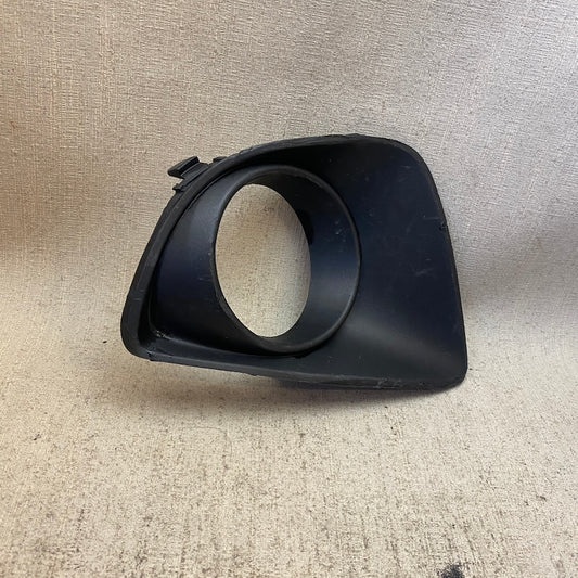 MAZDA 2 Sis Far Çerçevesi Sağ D652-50C11