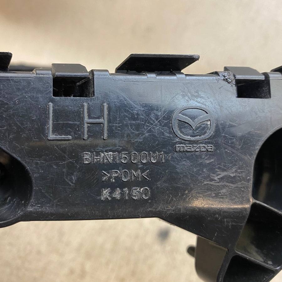 MAZDA 3 Hatchback Ön Tampon Tututcu Braketi bhn1500u1