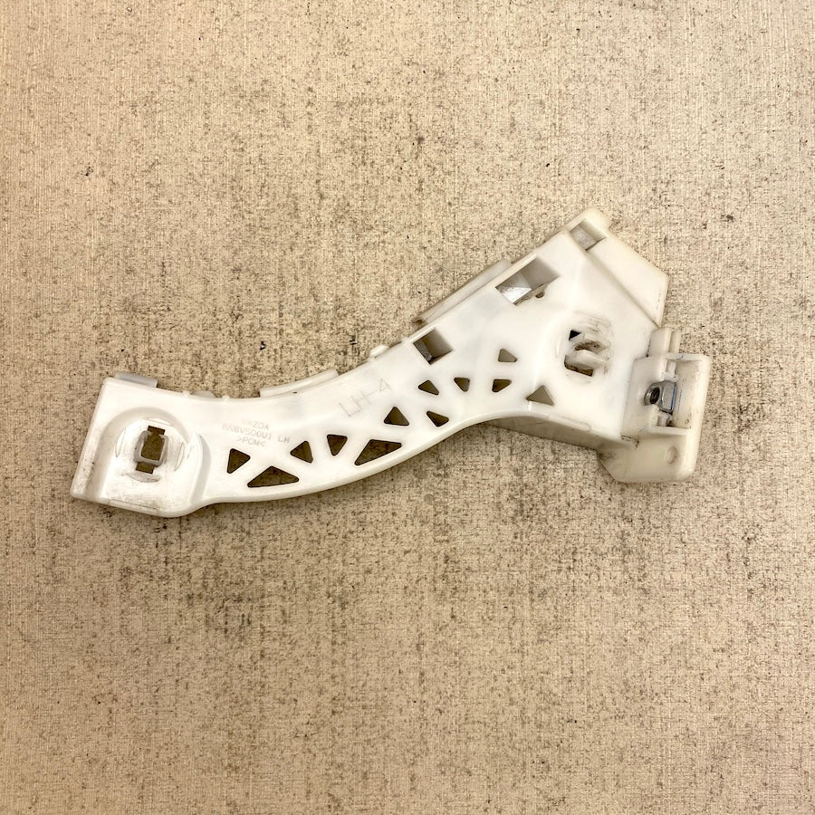 MAZDA 3 Ön Tampon Destek Braketi BN8V500U1