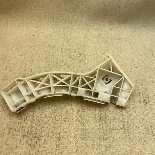 MAZDA 3 Ön Tampon Destek Braketi BN8V500U1