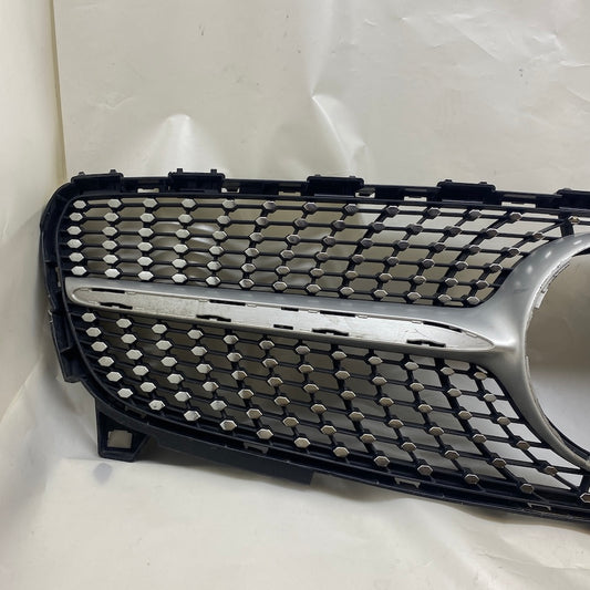 MERCEDES A W176 Makyajlı Kasa Ön Panjur A1768881760