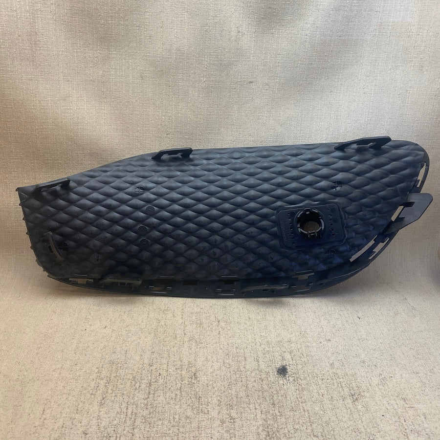 MERCEDES E W213 Ön Tampon Sol Izgara A2138851122